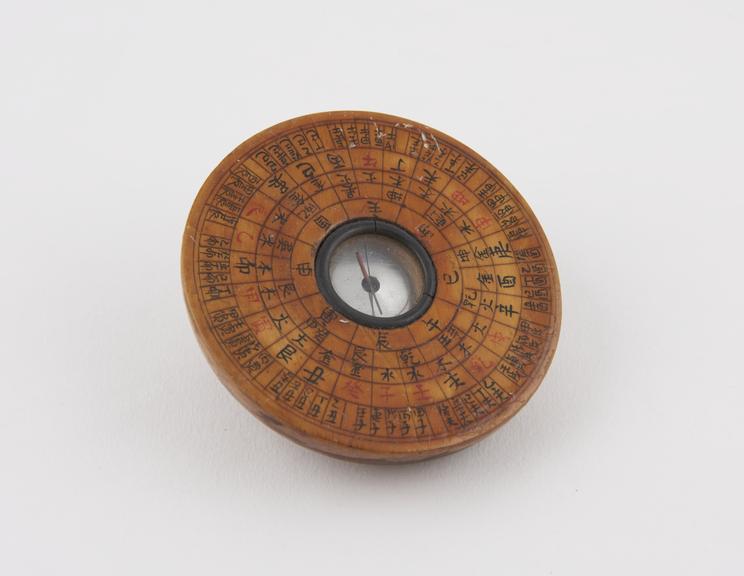 Wooden compass for geomantic or astrological purposes, Chinese