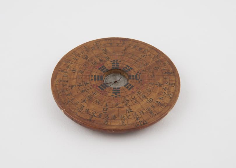 Wooden compass for geomantic or astrological purposes, Chinese