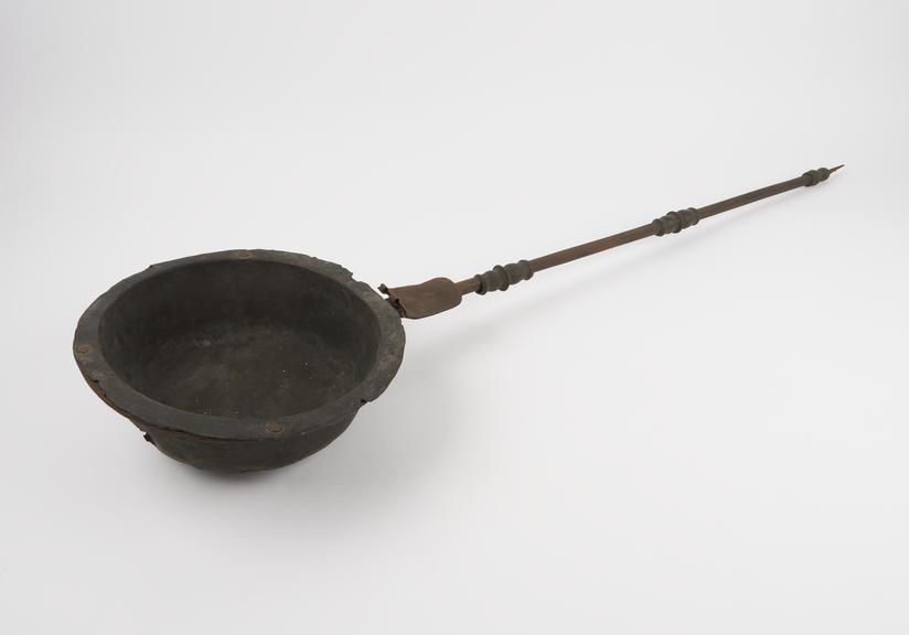 Bed warming pan, European, 18th or 19th century