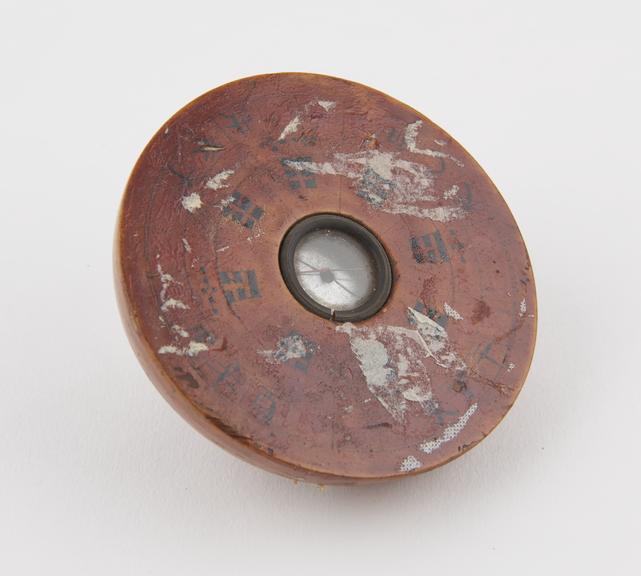 Wooden compass with painted Chinese characters on both sides