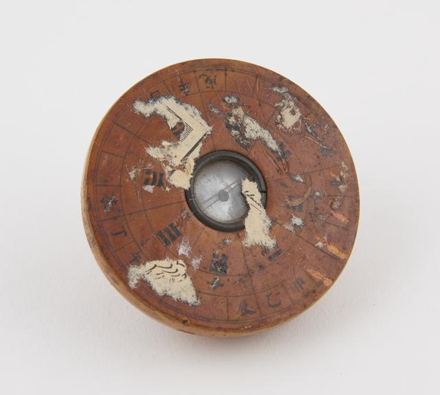 Wooden compass for geomantic or astrological use, Chinese