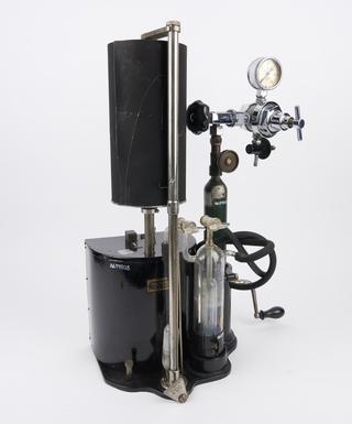 Utero-tubal insufflation apparatus