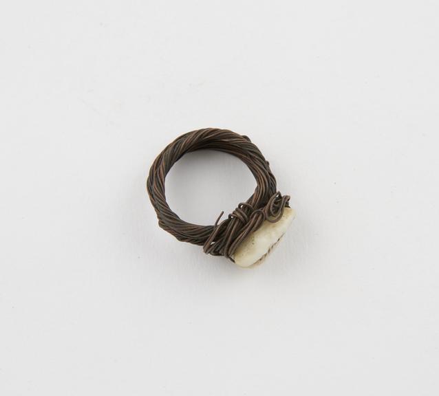 Finger ring