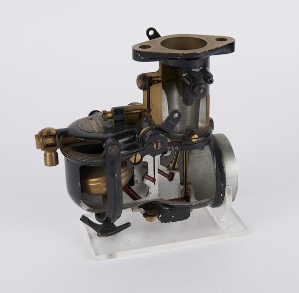 Zenith 'U' type carburettor of 1930, for motor cars, sectioned