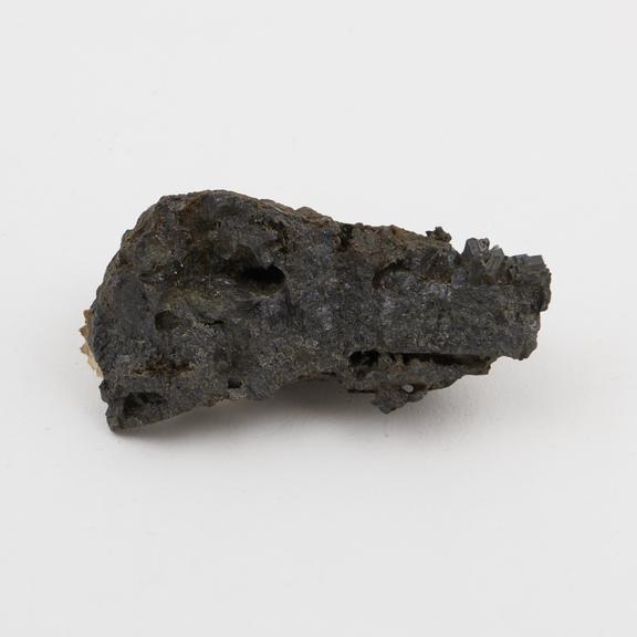 Crystalline tap cinder | Science Museum Group Collection