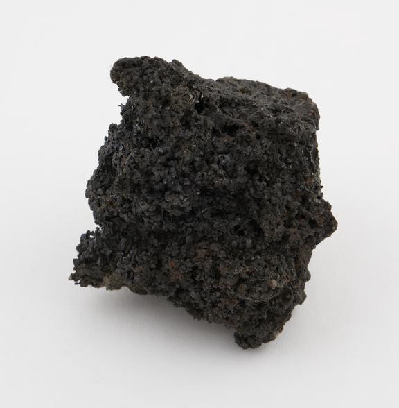 Crystalline tap cinder | Science Museum Group Collection