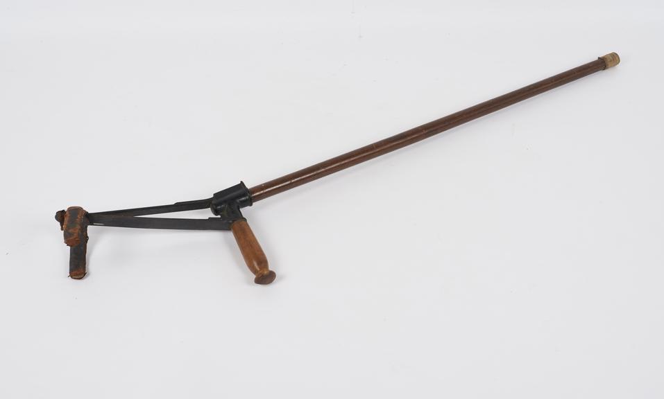 Crutch with arm grip, by Maw, 1850-1930