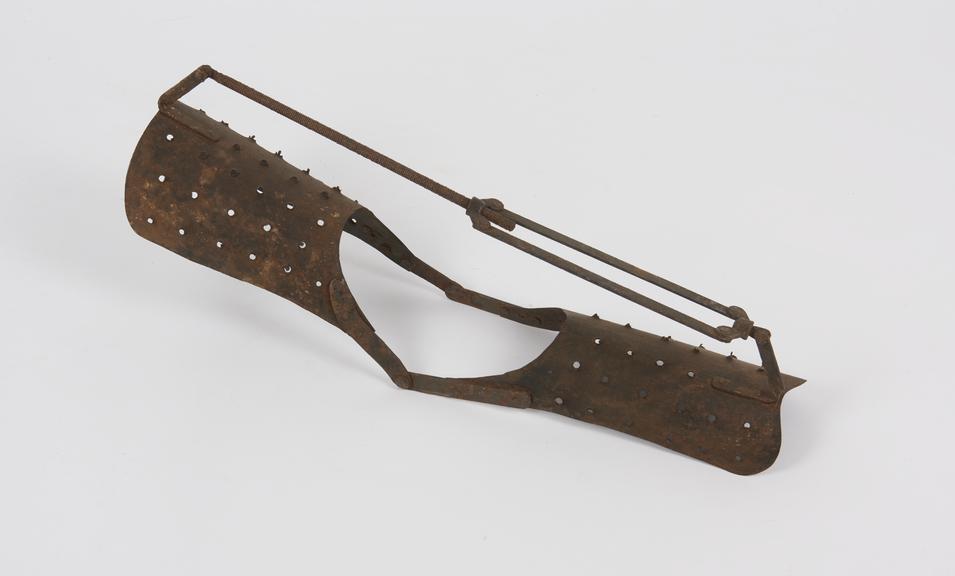 Adjustable splint, iron, 1701-1920