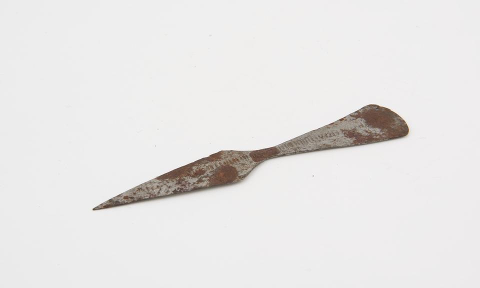 Double headed razor, steel, from East Africa, 1801-1930