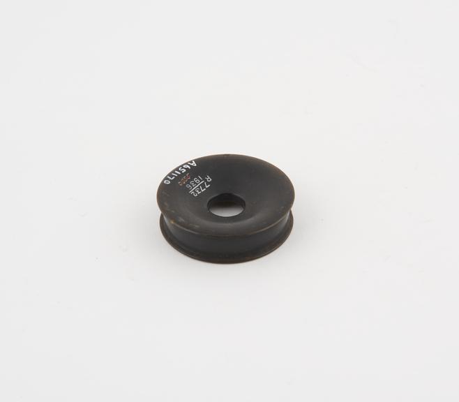 Circular horn plug with hole in middle