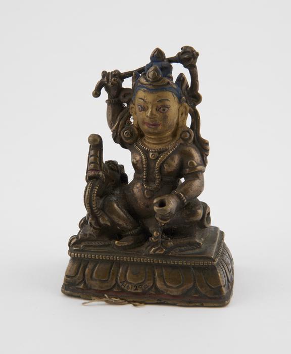 Bronze buddhist statue of a deity, Tibetan, 1601-1800