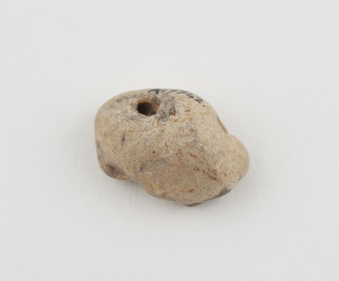 Amulet, small stone