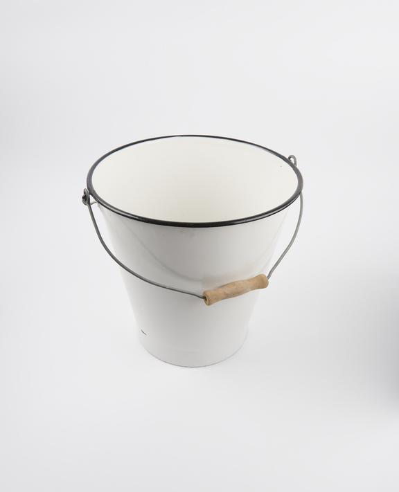 Enamel bucket, with no lid, 1880-1960