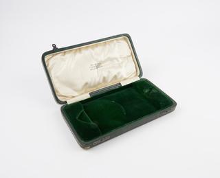 Case for trowel