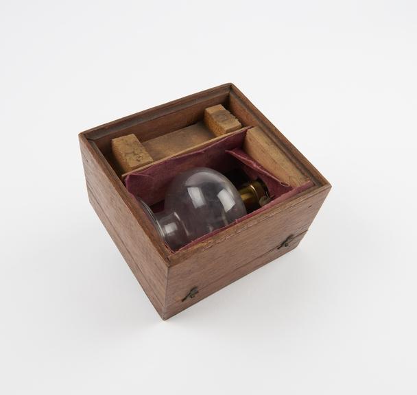 Breast pump in box, 19th century