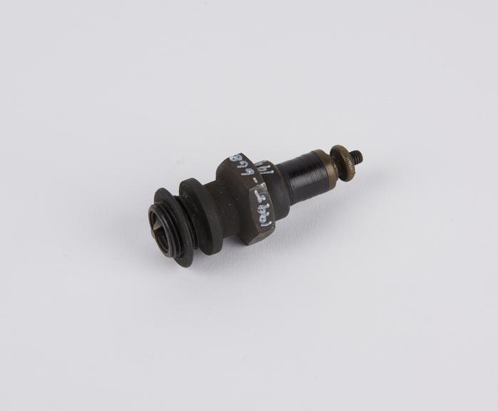 KLG spark plug for motor vehicles. Type Model R.1