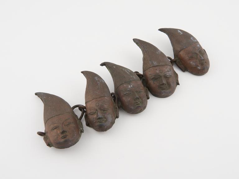 5 linked copper heads, perhaps necklace, Oriental, 1801-1900