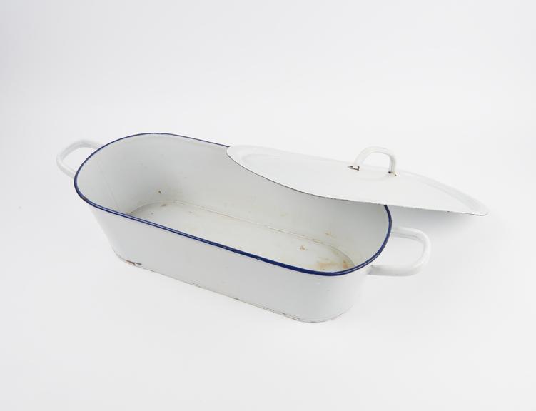 White enamelled iron sterilizer 'fish kettle'