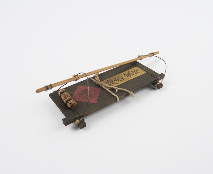 Model stretcher, wood, string and metal wire, Japanese