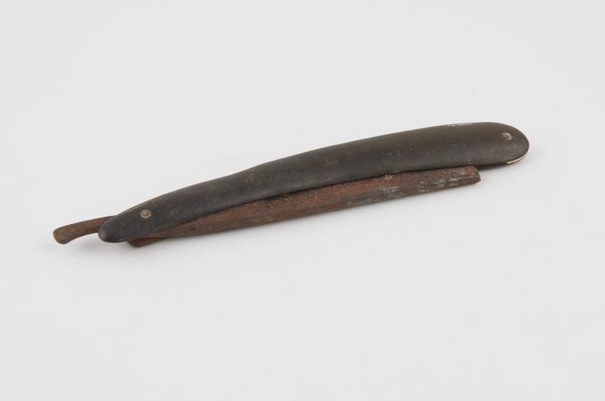 Cut-throat razor | Science Museum Group Collection