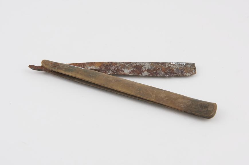 Razor, cut-throat, steel with bone handle, English, 1850-1920