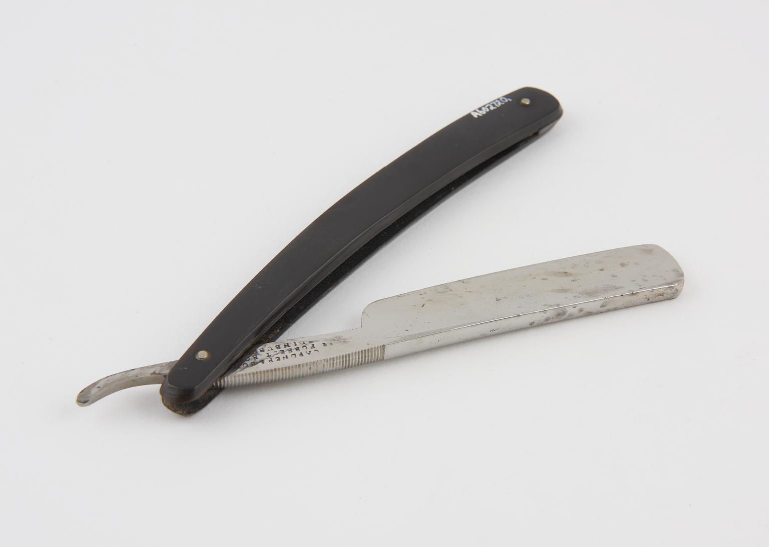 The Marvel Razor Cut Throat Razor Cut-throat razor | Science Museum Group Collection