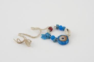 Amuletic beads