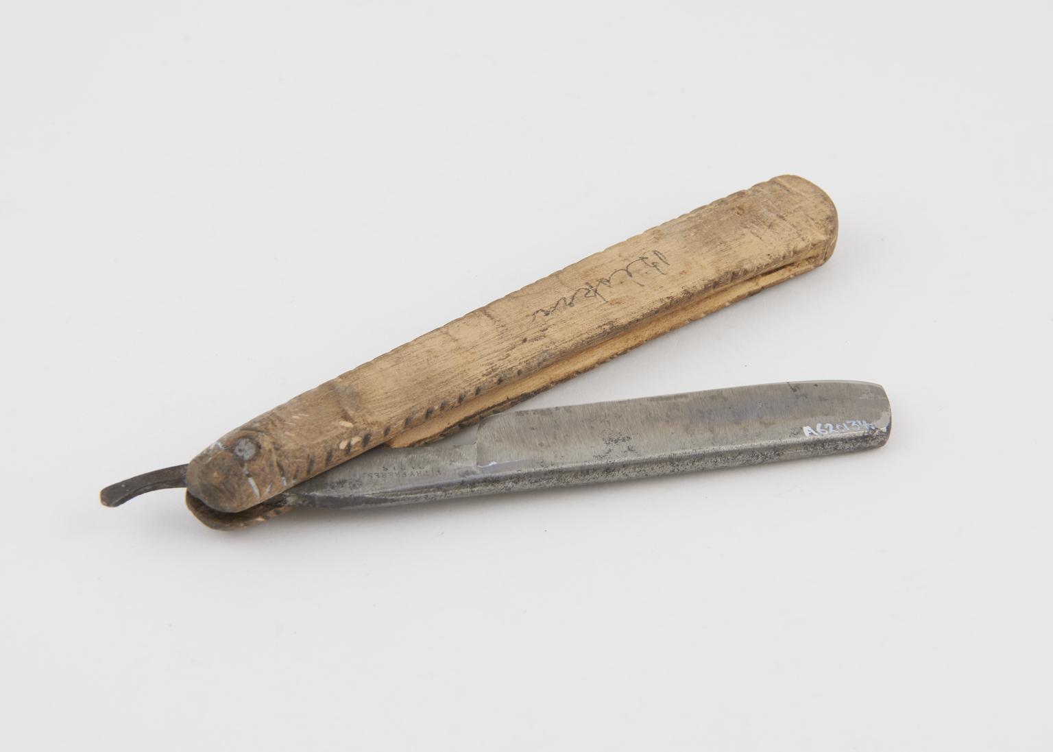 The Marvel Razor Cut Throat Razor Cut-throat razor | Science Museum Group Collection