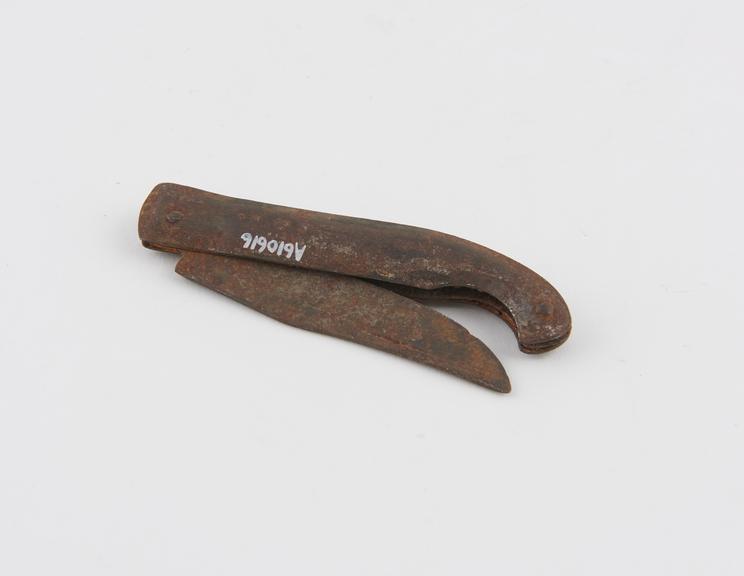 Razor, folding, steel, English, 1751-1860 | Science Museum Group Collection