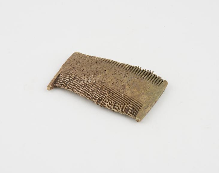 Comb, bone, Roman, from Pompeii, 10-79AD