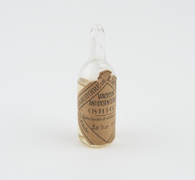 Ampoule of dysentery vaccine, by Laboratoire de l'Armee, French