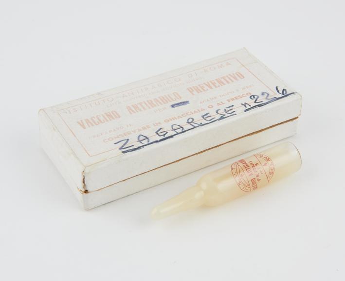 7 phials, glass, containing human rabies vaccine