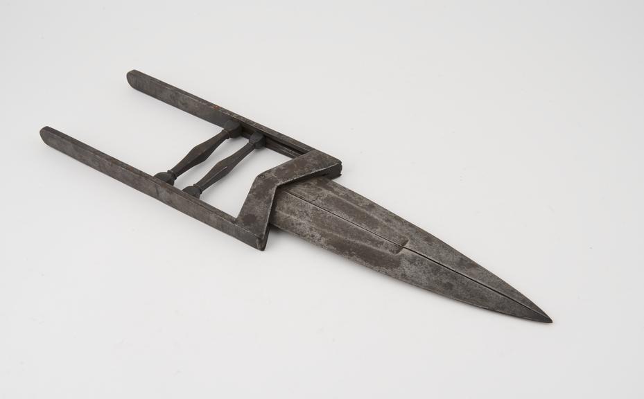 Steel katar with spring blades, Indian, 1801-1900