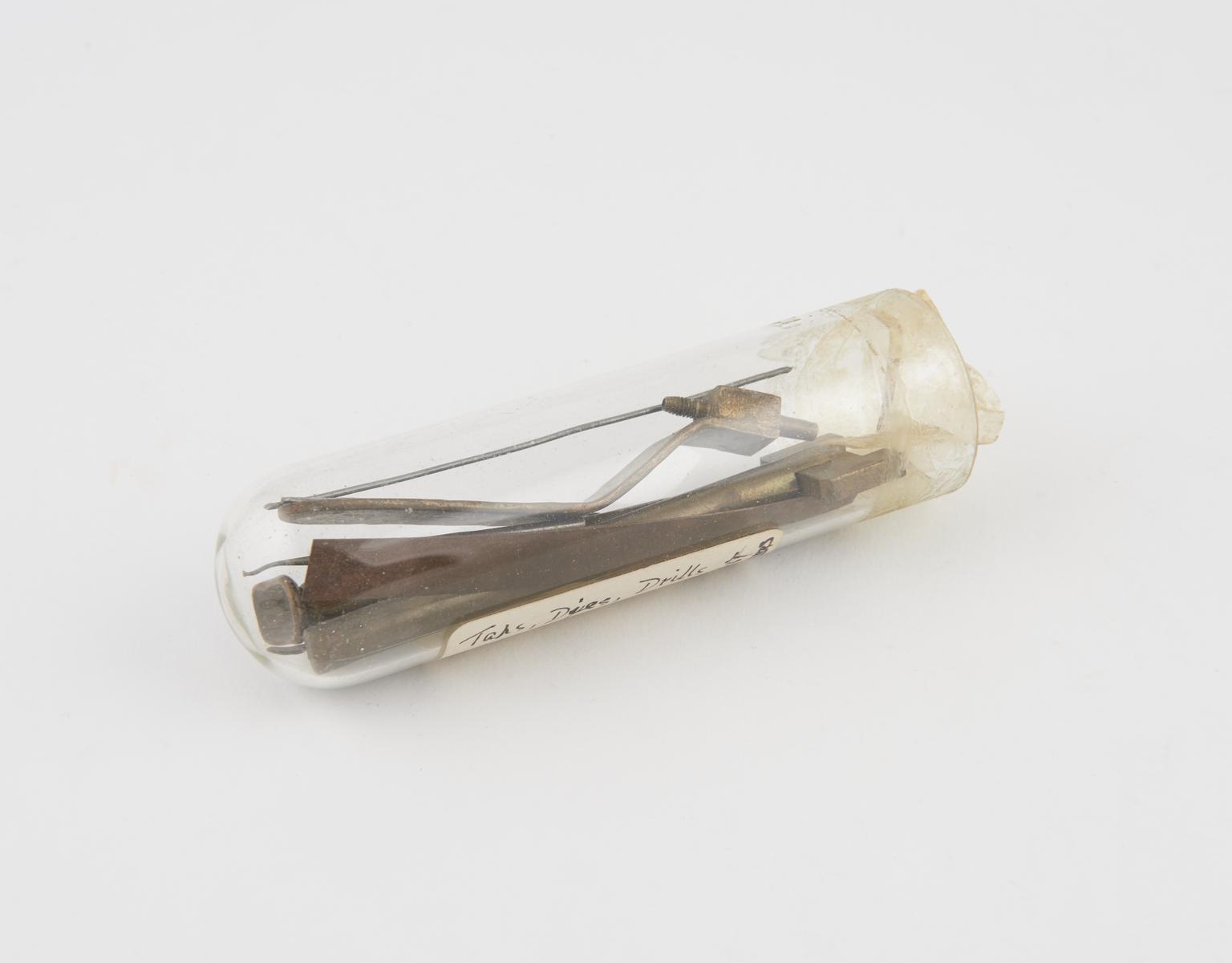Rabbit Ear Router Name Tools and components used in rabbit ear chamber research | Science ...