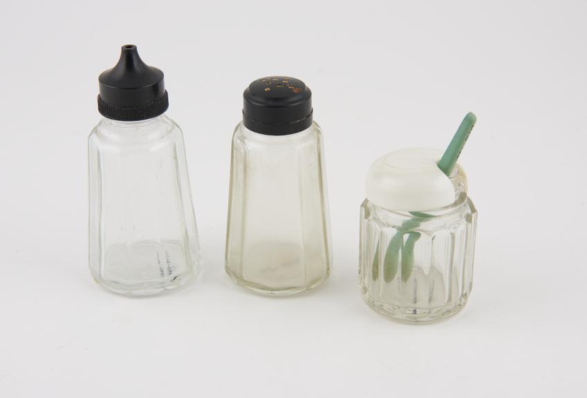 Glass cruet set comprising salt and pepper shakers and mustard