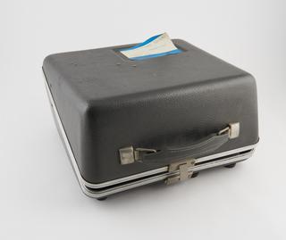 Case for multidose Jet Injection Apparatus