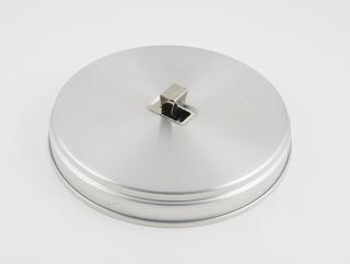 Component of Model 7505 steam syringe steriliser, English, 1992