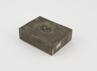 Soap dish, metal, hinged, ring handlle