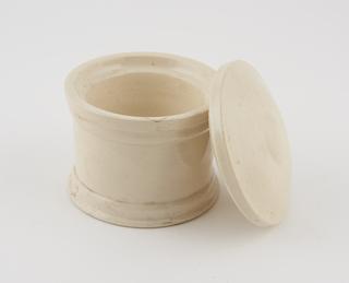 One creamware pot with lid