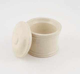 One creamware pot with lid