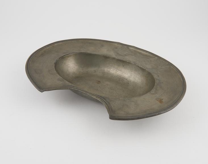 Pewter barber's shaving bowl, English, 1701-1850