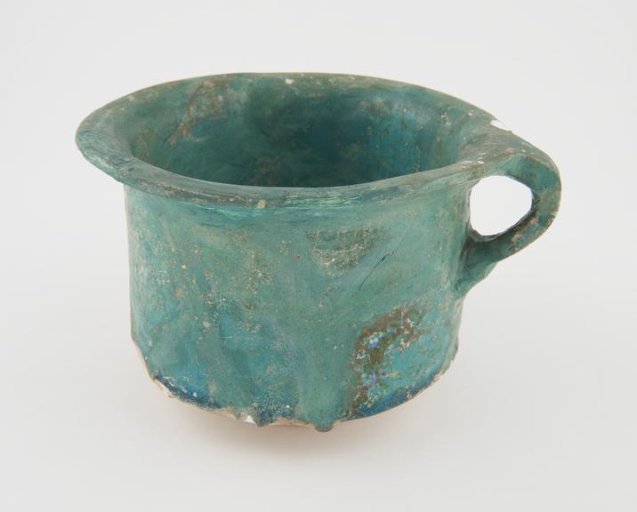 Chamber pot, turquoise lustre earthenware, Syrian, 1701-1900