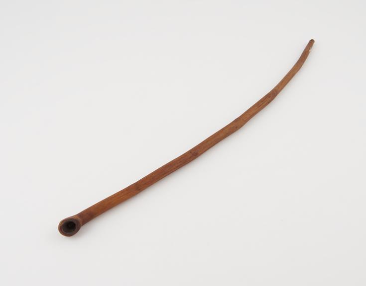 Natural twig tobacco pipe, long slender downward curving stem