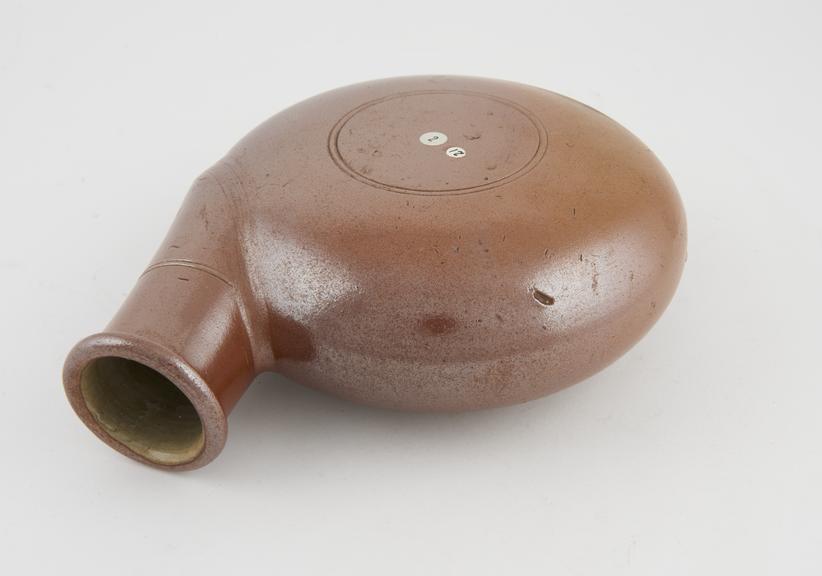 Stoneware flask-shaped male urinal