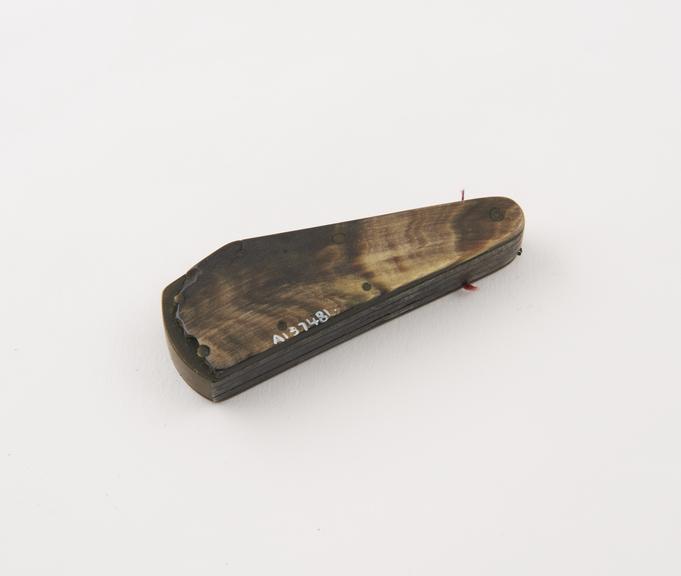 4-bladed fleam, steel blades in horn case, by Savigny and Co