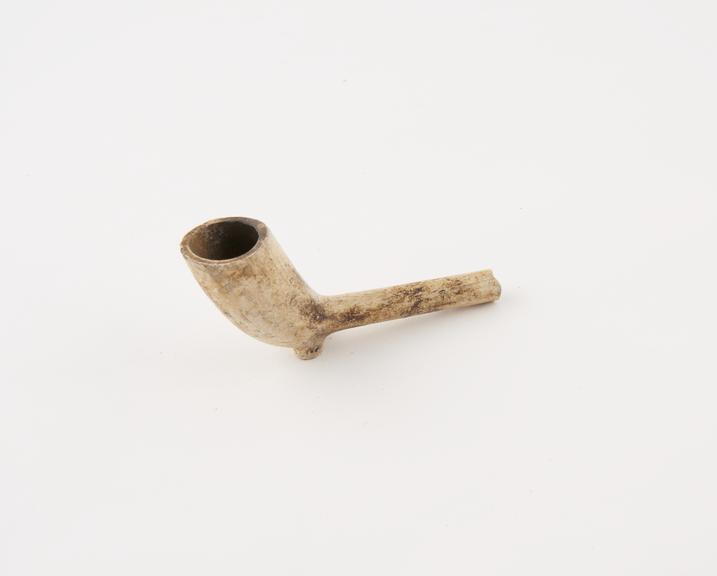 Clay tobacco pipe, medium size stem, small bore hole, circular