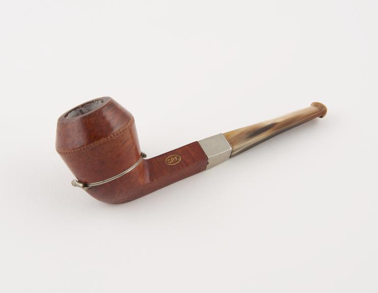 Briar tobacco pipe, flared bowl tapering inwards before rim