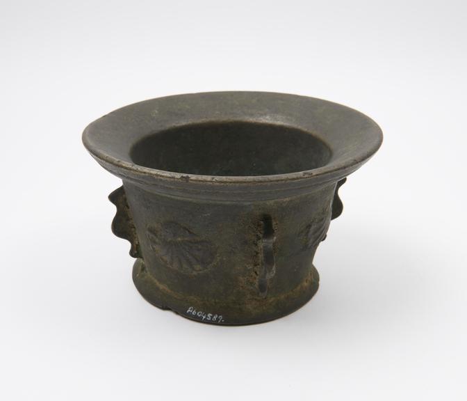 Wide squat bronze mortar, wide flared rim