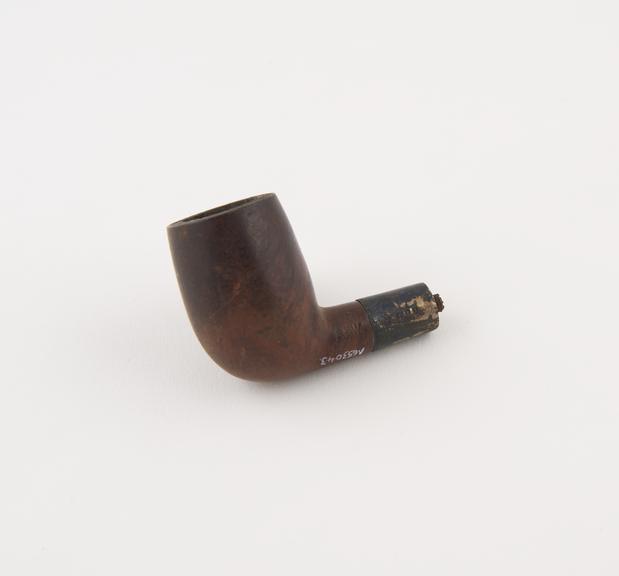 Briar tobacco pipe, mouthpiece missing, pot shaped bowl