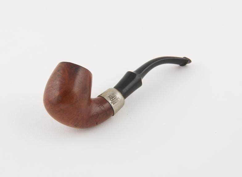 Briar tobacco pipe, S-shaped variety, electro-plated band